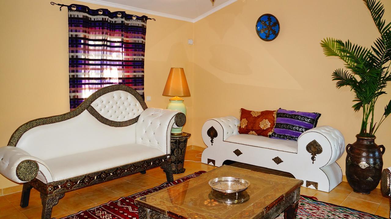 Inn Seventies Cheap & Chic Two Лагуш Экстерьер фото